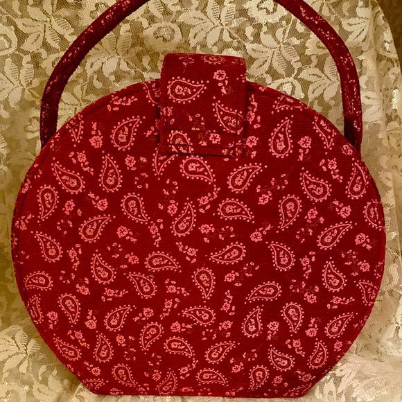 🎨PAISLEY PILLBOX PURSE LIP, CHEEK & EYESHADOW 🎨 - Picture 8 of 10